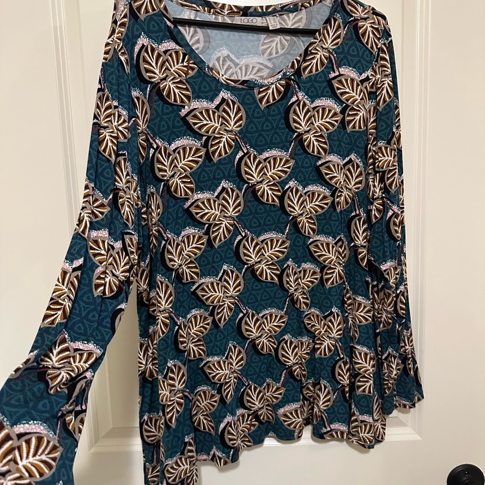 LOGO by Lori Goldstein Multicolor Patterned Top